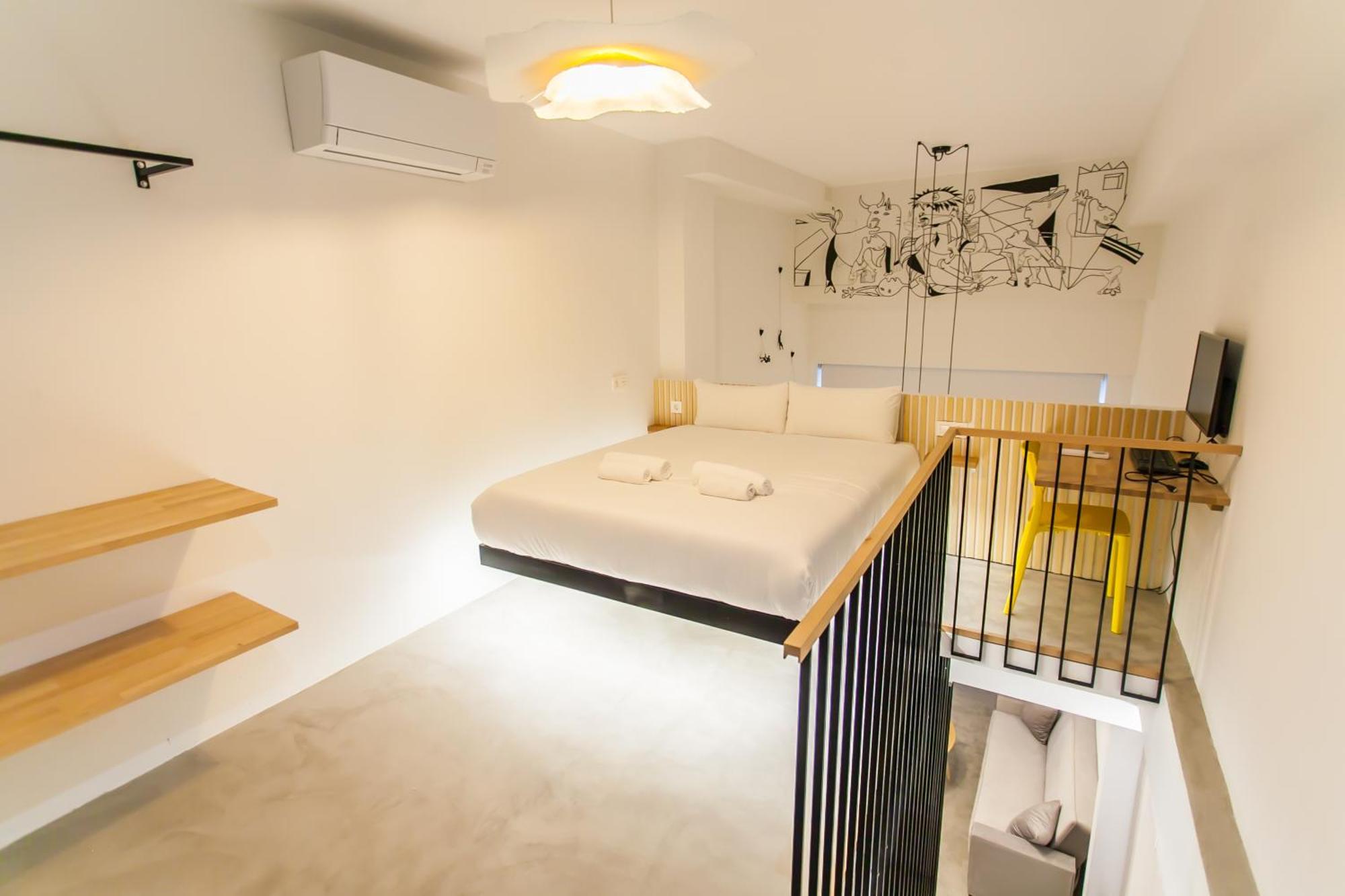Guernica Luxury Duplex - Location, Light, And Art Lägenhet Madrid Exteriör bild