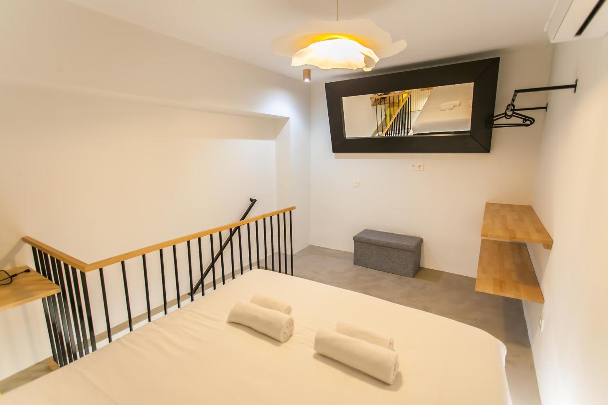Guernica Luxury Duplex - Location, Light, And Art Lägenhet Madrid Exteriör bild