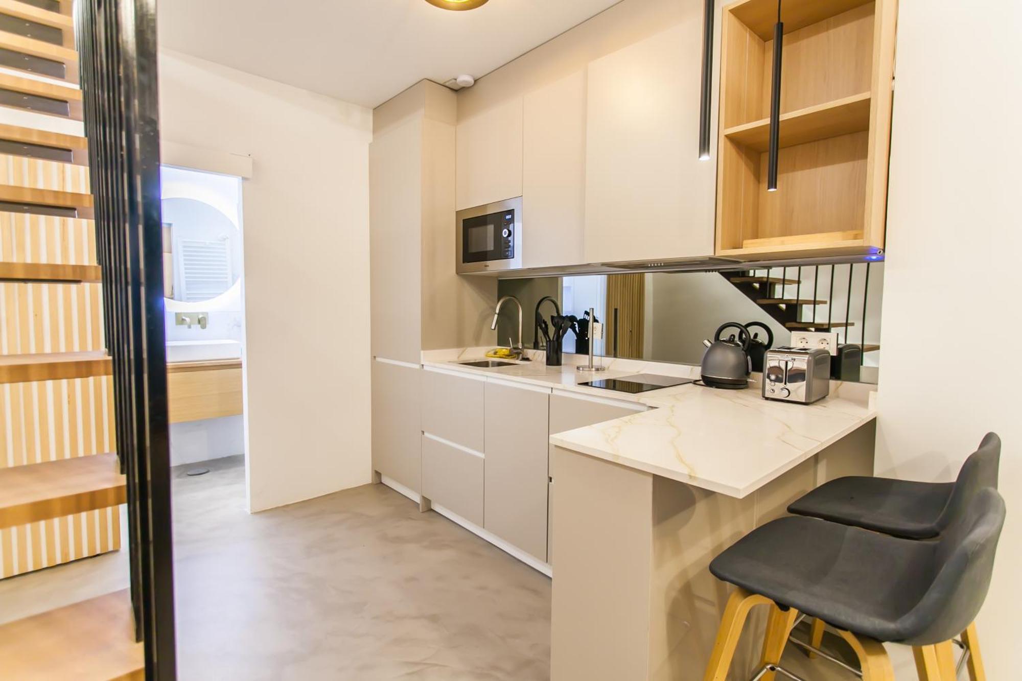Guernica Luxury Duplex - Location, Light, And Art Lägenhet Madrid Exteriör bild